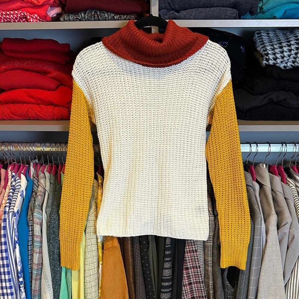 Love By Chelsey colorblock long sleeve open knit turtleneck sweater size S NWOT